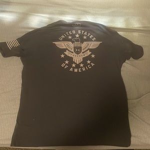 Underarmor tshirt